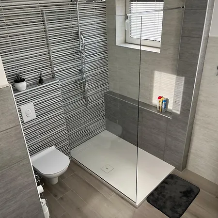 Apartament - Stajnko