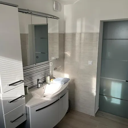 Apartament - Stajnko